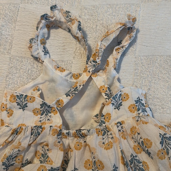 Two peice outfit - Picture 2 of 2